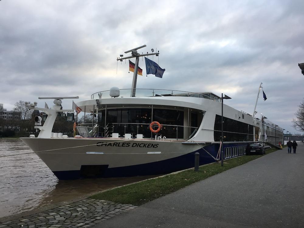 Select Ms Charles Dickens Neuss Exterior foto